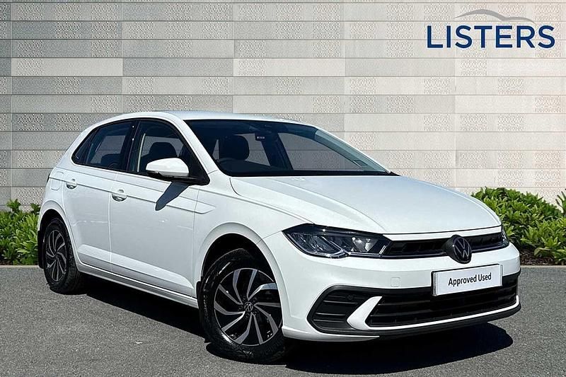 Pure white New 2025 VW Polo Life Hatchback | £19,490 (Fair price) - Image 1/4