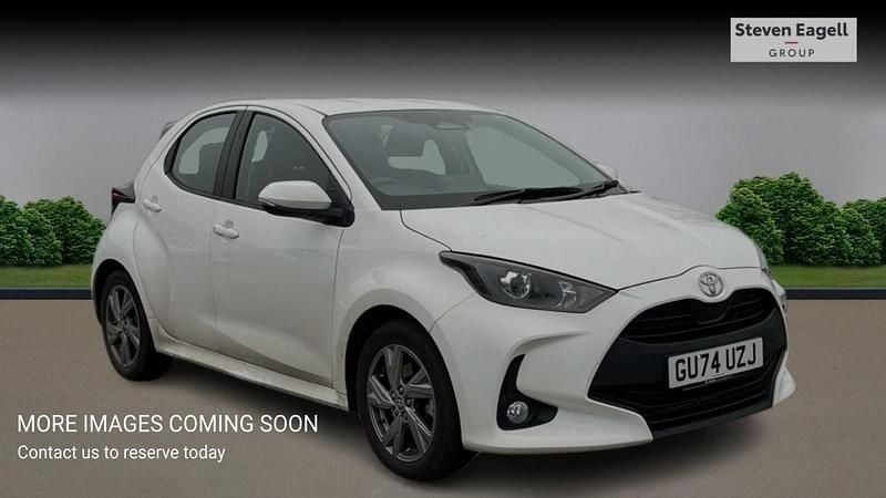 Used Toyota Yaris Hybrid 2024 White Hatchback