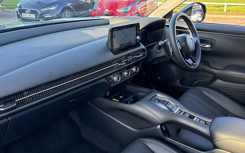 Used Honda ZR-V Advance 184 HP (135 kW) 2025 Green SUV