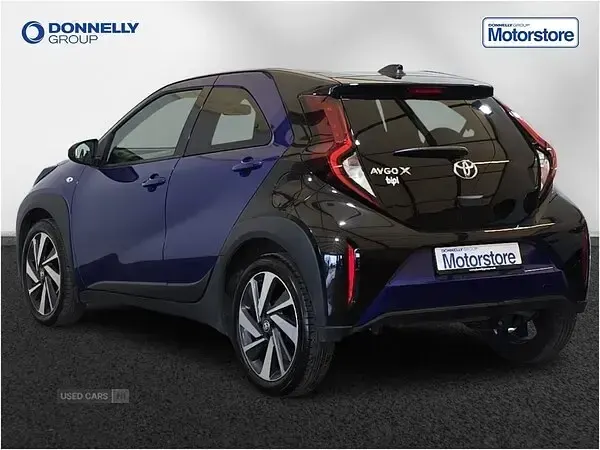 Used Toyota Aygo X 72 HP (52 kW) 2025 Blue SUV