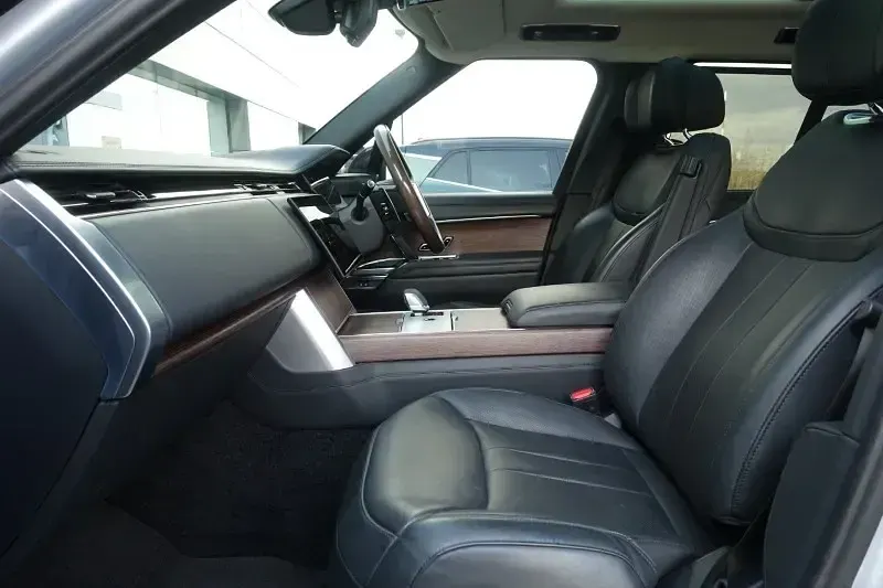 Used Land Rover Range Rover Autobiography 400 HP (294 kW) 2025 Silver SUV