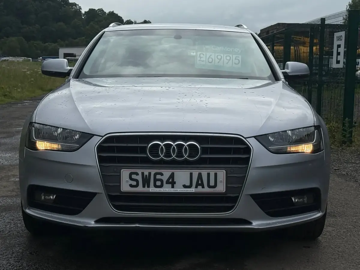Used Audi A4 Design 177 HP (130 kW) 2014 Silver Estate