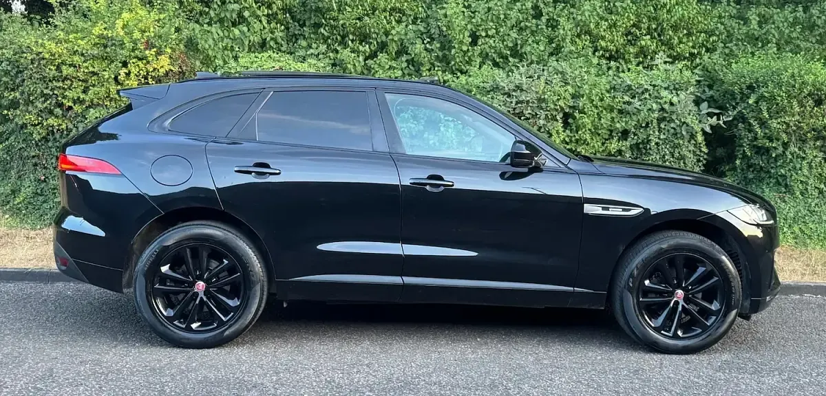 Used Jaguar F-Pace R-Sport 2016 Black SUV