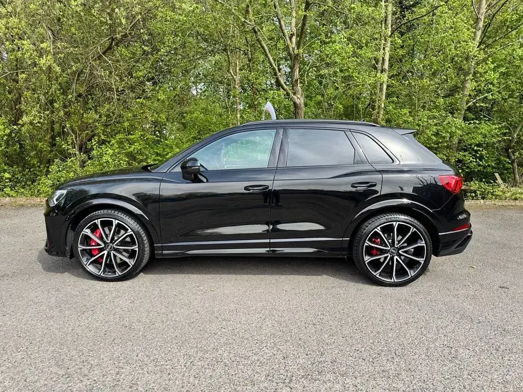 Used Audi RS Q3 Sport 400 HP (294 kW) 2022 Black SUV
