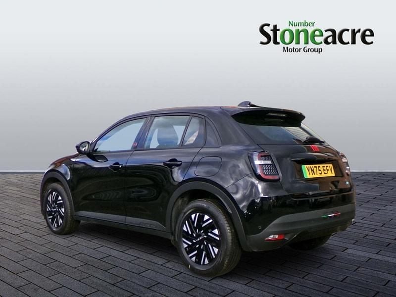 New Fiat 600E Red 113 kW (154 HP) 2025 Black Hatchback