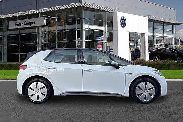 Used VW ID.3 Pro Performance 150 kW (204 HP) 2022 White Hatchback