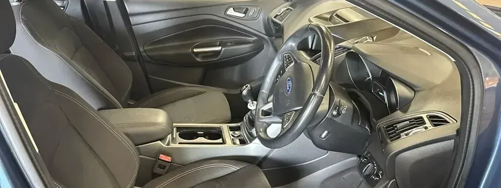 Used Ford Kuga Zetec 120 HP (88 kW) 2018 Blue SUV