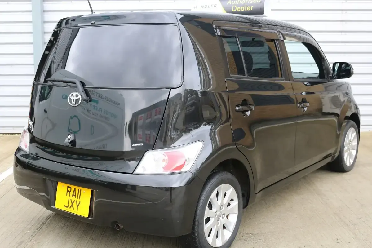 Used Toyota BB Multidrive S 2011 Black Hatchback