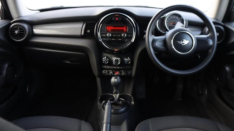 Used Mini Cooper Hatch 134 HP (98 kW) 2014 Black Hatchback