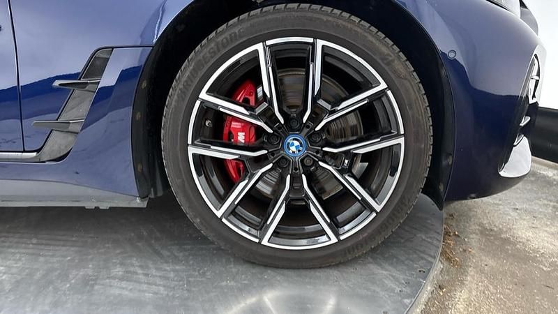 Used BMW i4 M Sport 246 kW (335 HP) 2022 Blue Sedan