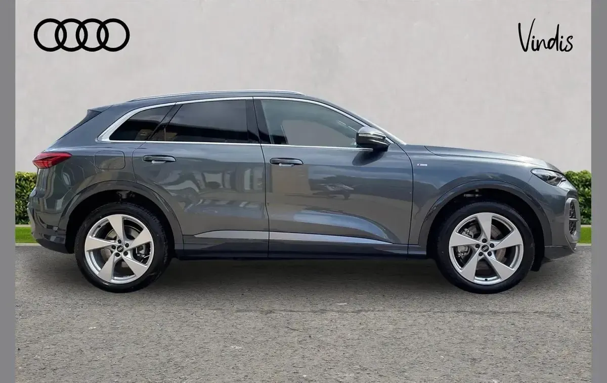 Used Audi Q5 S-Line 204 HP (150 kW) 2025 Grey SUV