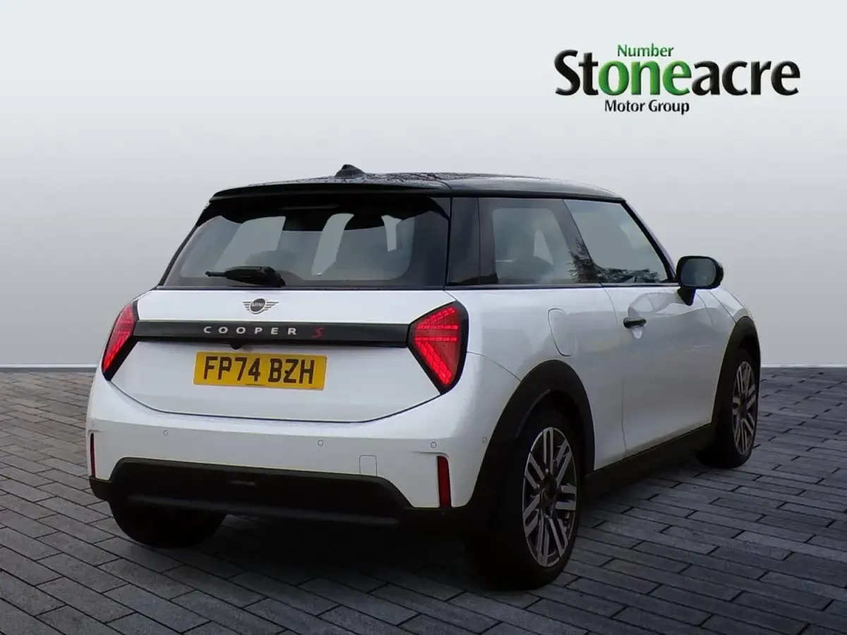 Used Mini Cooper S Hatch 2024 White Hatchback