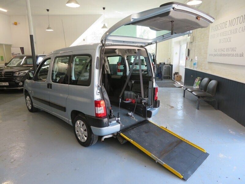 Silver Used 2007 Peugeot Partner MPV | £4,999 - Image 1/3