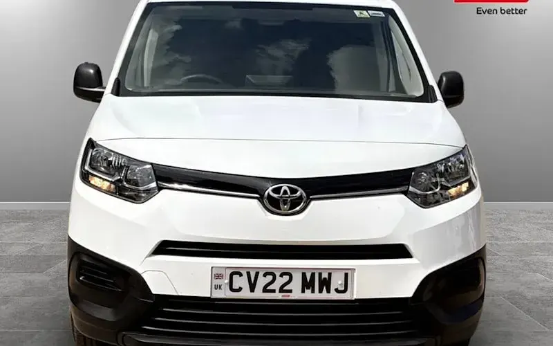 Used Toyota Proace City Active 102 HP (75 kW) 2024 MPV