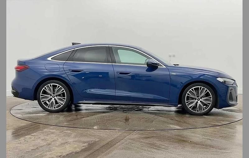 Used Audi A5 S-Line 200 HP (147 kW) 2025 Blue Sedan