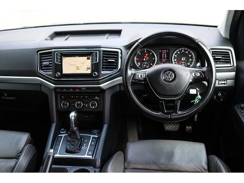 Begagnad VW Amarok Highline 2017 Svart Pickup