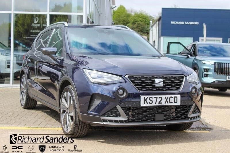 Blue Used 2023 Seat Arona FR Sport SUV | £13,495 (Good price) - Image 1/4