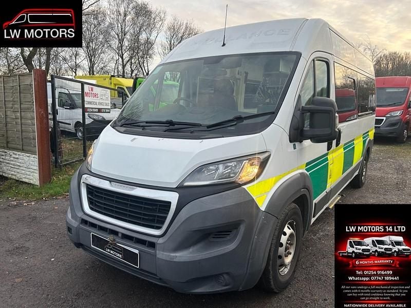 Used Peugeot Boxer 130 HP (95 kW) 2015 White Van