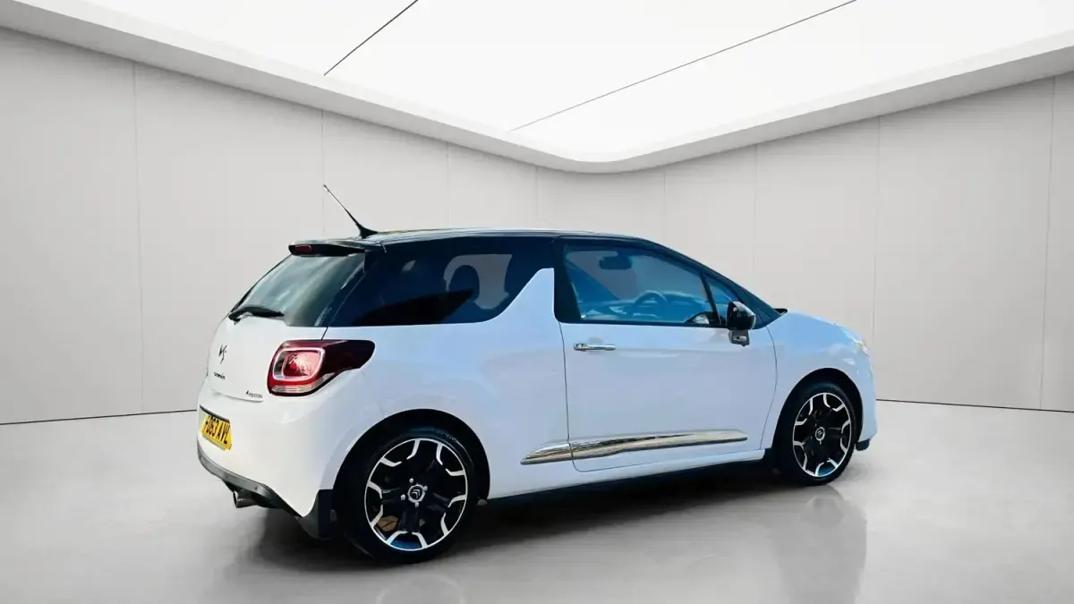 Usado Citroën DS3 2014 Blanco Utilitario