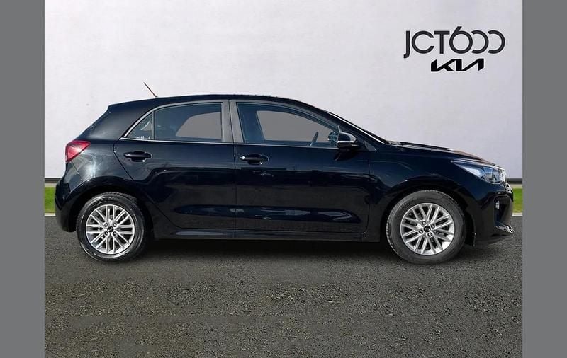 Used Kia Rio 83 HP (61 kW) 2020 Black Hatchback