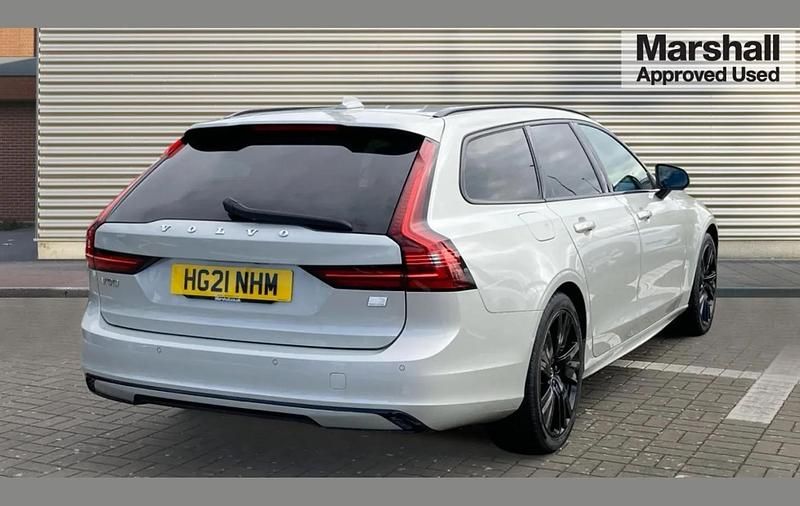 Used Volvo V90 R-Design 340 HP (250 kW) 2021 Gold Estate