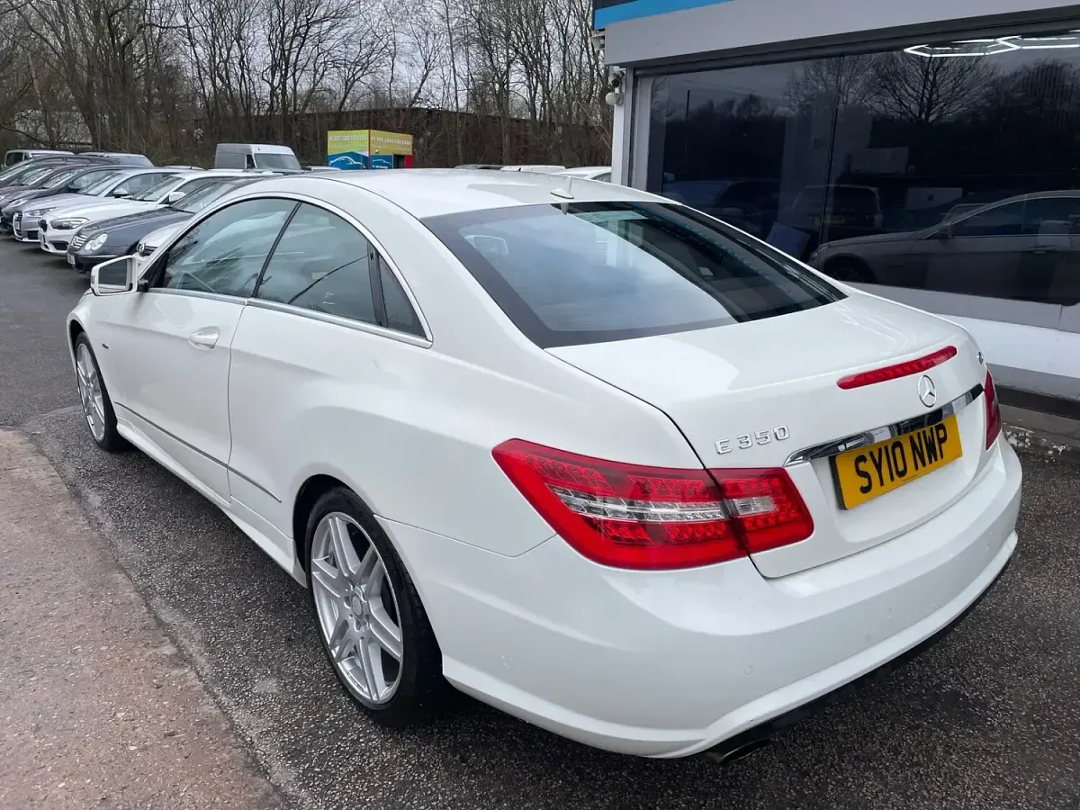 Used Mercedes E350 2010 White Coupe