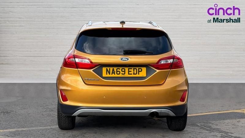 Used Ford Fiesta Active X 100 HP (73 kW) 2019 Yellow Hatchback