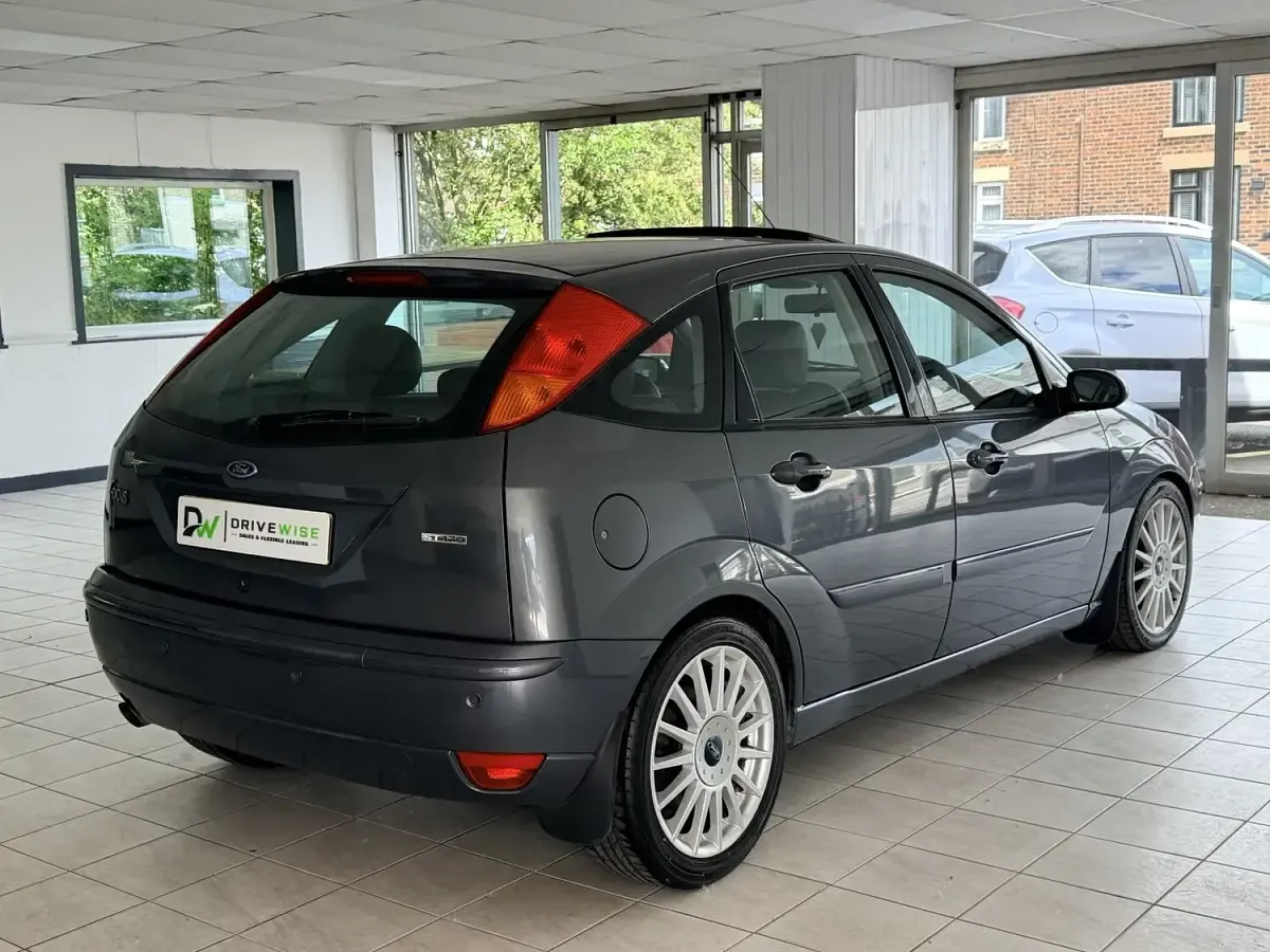 Used Ford Focus ST 2003 Grey Hatchback