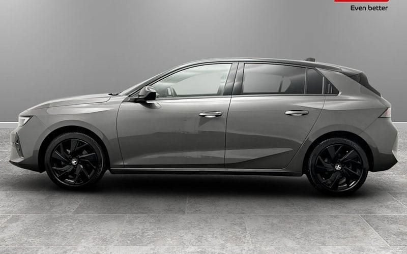 Used Vauxhall Astra 131 HP (96 kW) 2025 Hatchback