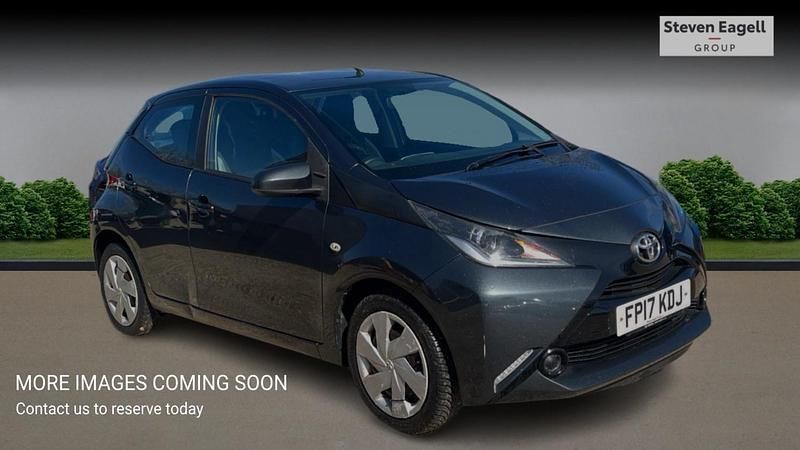 Used Toyota Aygo X-play 69 HP (50 kW) 2017 Grey Hatchback