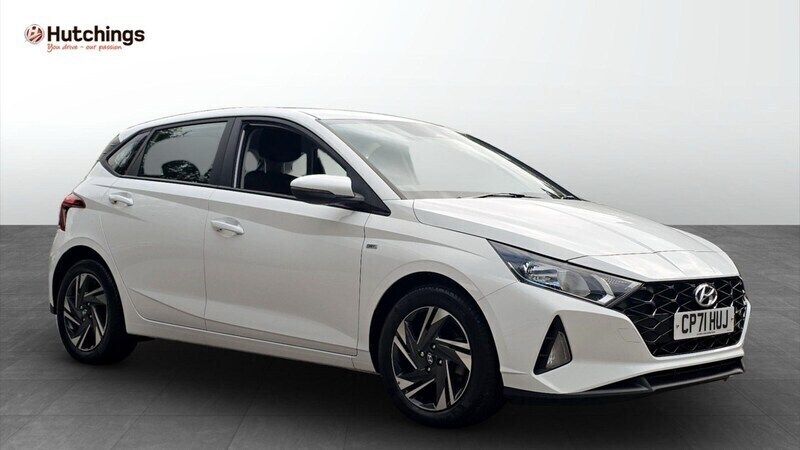 White Used 2021 Hyundai i20 SE Hatchback | £15,265 (Fair price) - Image 1/4