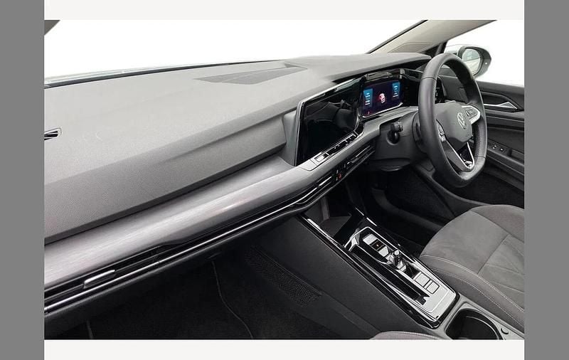 Used VW Golf VIII Style 150 HP (110 kW) 2023 Silver Hatchback