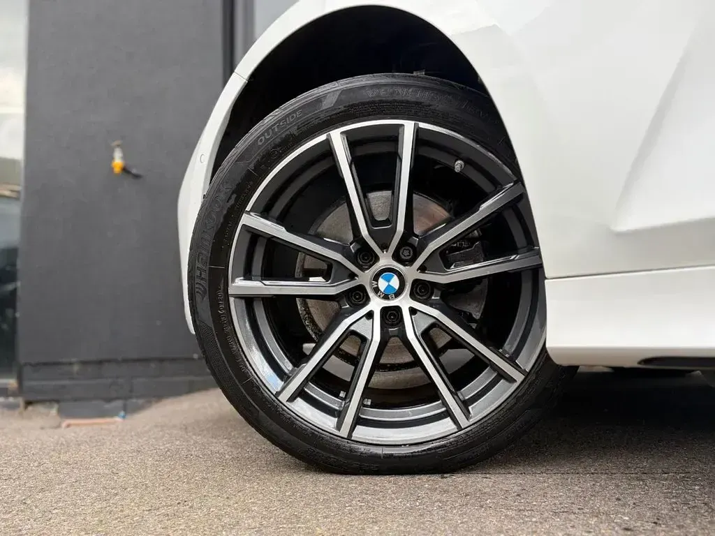 Used BMW 320 Sport Line 184 HP (135 kW) 2020 White Sedan