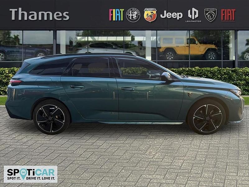 Used Peugeot 308 GT 113 kW (154 HP) 2025 Blue Estate