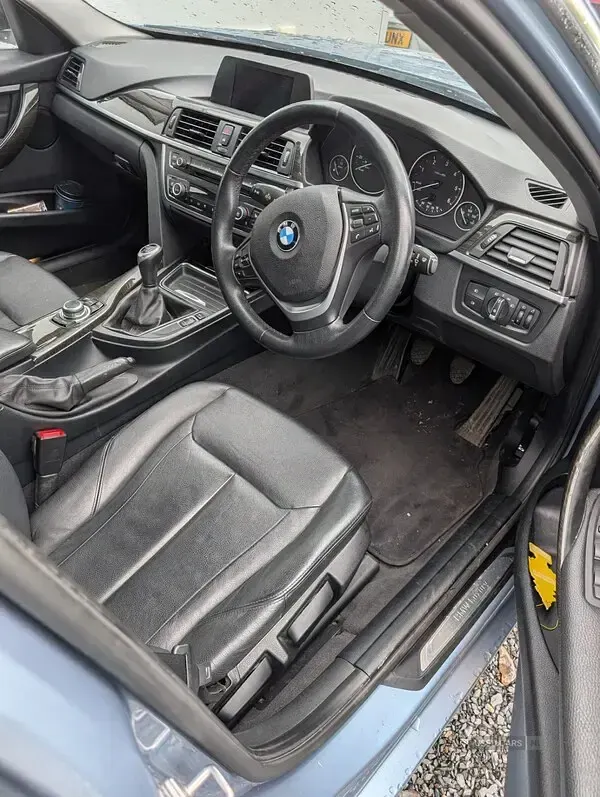 Used BMW 320 Luxury Line 184 HP (135 kW) 2014 Blue Sedan