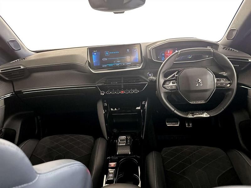 Used Peugeot e-2008 Premium 100 kW (136 HP) 2022 Black SUV