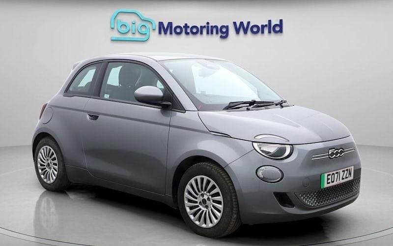 Used 2023 Fiat 500e Action Hatchback | £9,300 (Good price) - Image 1/4