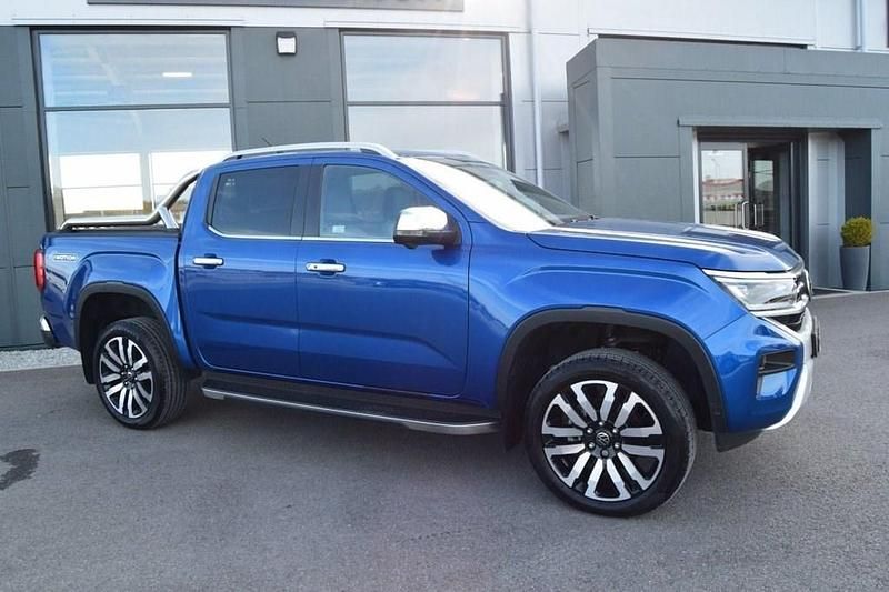 Begagnad VW Amarok Aventura 2023 Blå Pickup