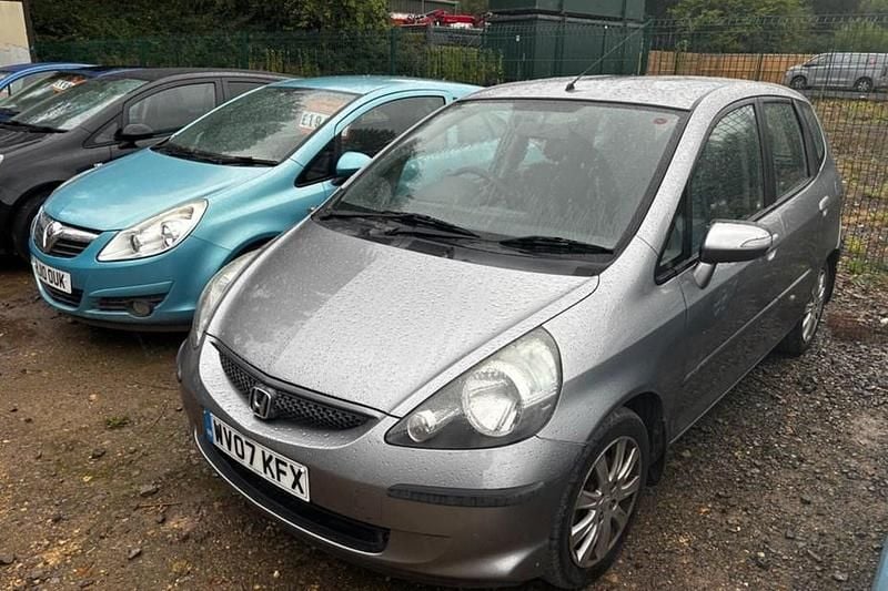 Silver Used 2007 Honda Jazz SE Hatchback | £2,999 (A bit pricey) - Image 1/1