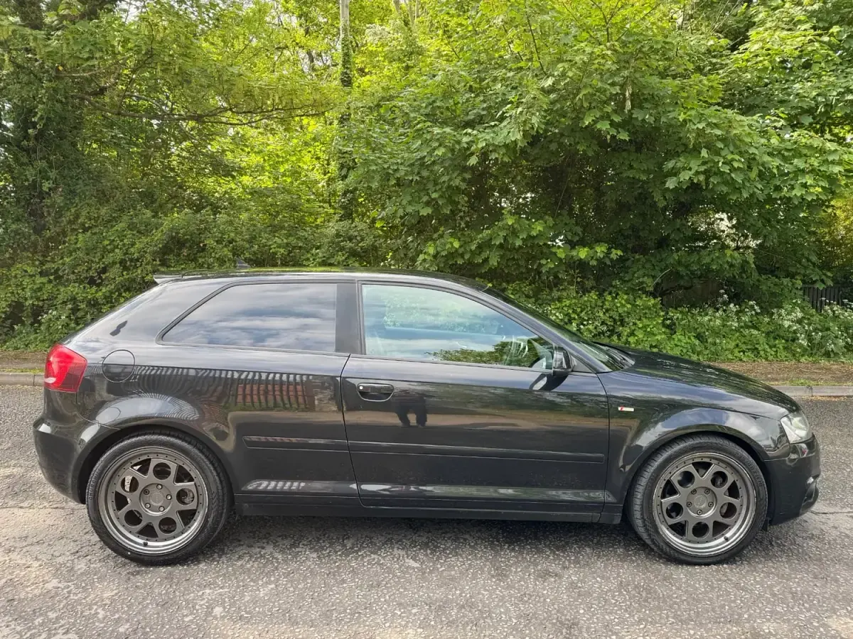 Używany Audi A3 Black Edition 2010 Czarny Hatchback