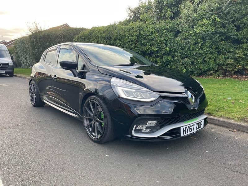 Used Renault Clio IV Trophy 2017 Black Hatchback