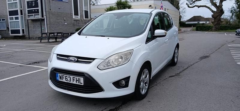 Used Ford C-MAX Zetec 105 HP (77 kW) 2013 White MPV