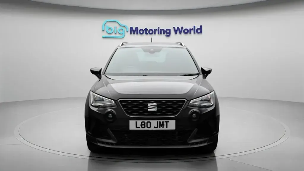 Używany Seat Arona FR 110 KM (80 kW) 2021 Czarny SUV