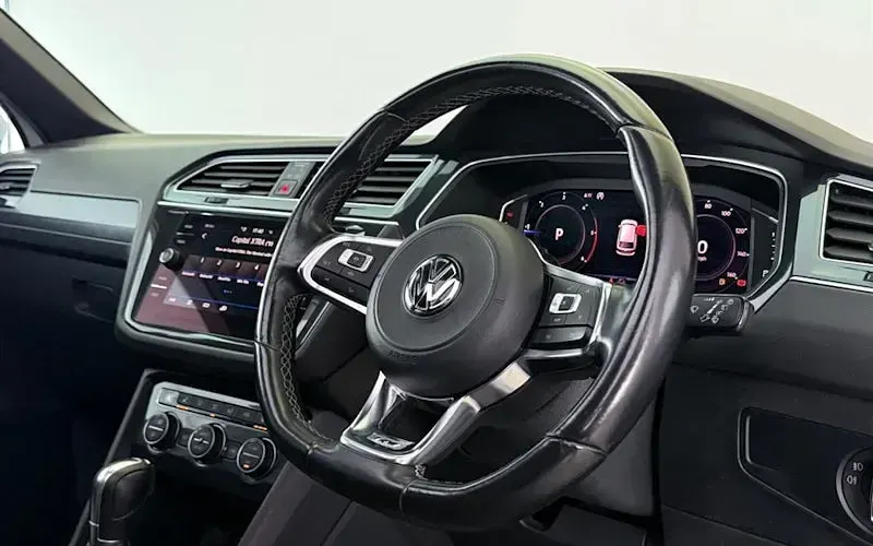Used VW Tiguan R-line 241 HP (177 kW) 2019 White SUV