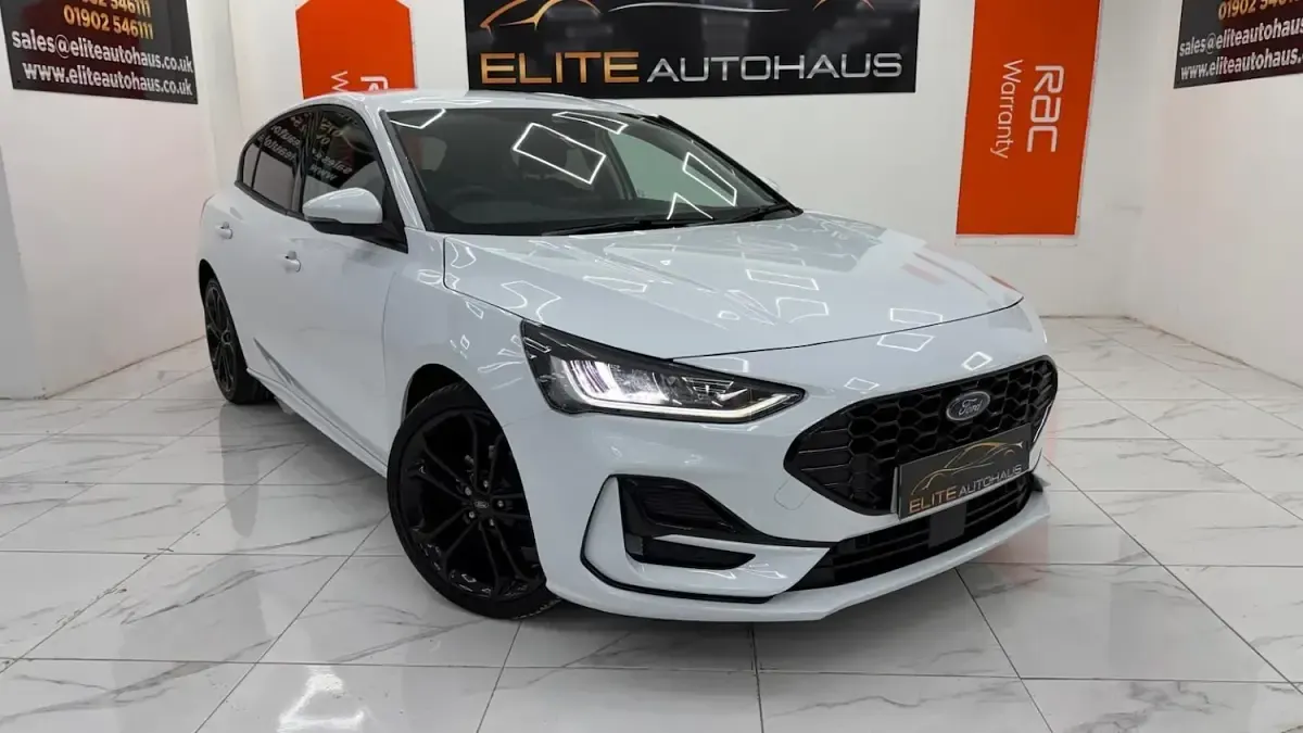 Used Ford Focus Trend 120 HP (88 kW) 2022 White Hatchback