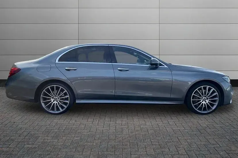 Used Mercedes E400 AMG line 335 HP (246 kW) 2019 Grey Sedan