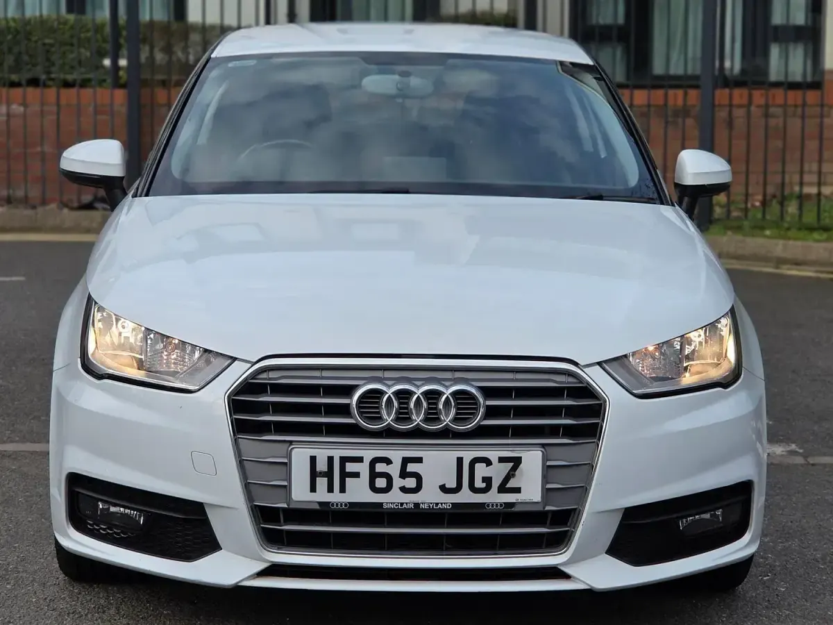 Used Audi A1 Sport 116 HP (85 kW) 2015 White Hatchback