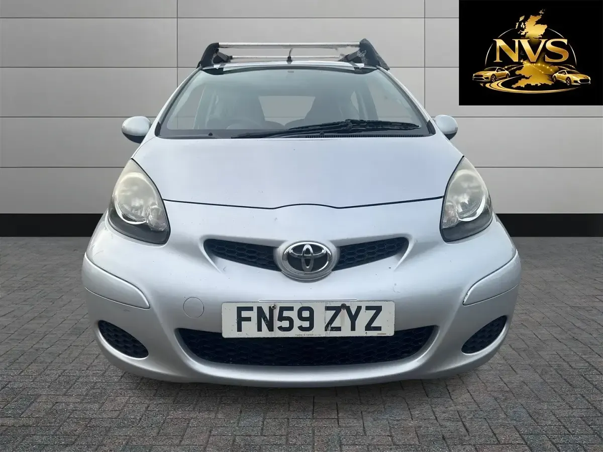 Used Toyota Aygo Platinum 67 HP (49 kW) 2009 Silver Hatchback