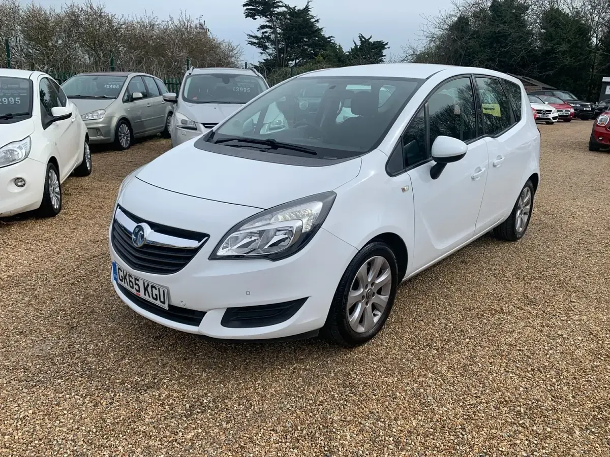 Used Vauxhall Meriva 110 HP (80 kW) 2015 White MPV