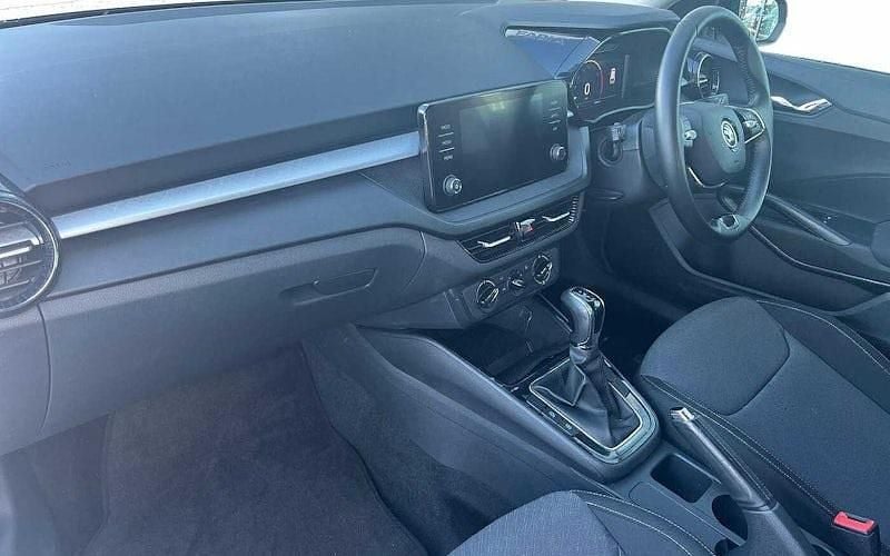 Used Skoda Fabia Colour Edition 110 HP (80 kW) 2023 Candy white Hatchback